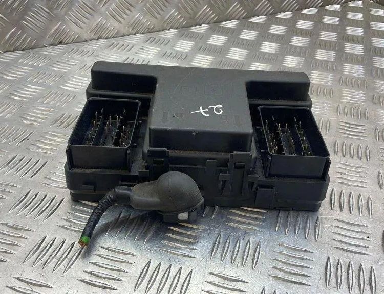 FORD Mondeo 5 generation (2014-2022) Fuse box FG9T14A067EB 31833491