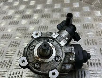 SKODA Superb 2 generation (2008-2015) Fuel Pump 03L130755D 31835778