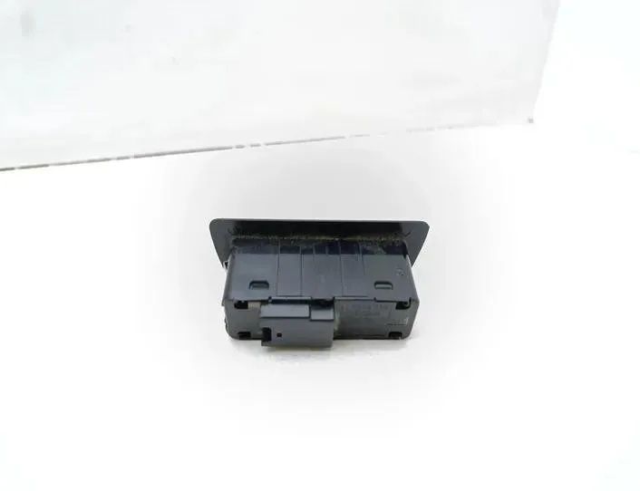 BMW 7 Series F01/F02 (2008-2015) Кнопка открывания задней крышки 9162645 25053128