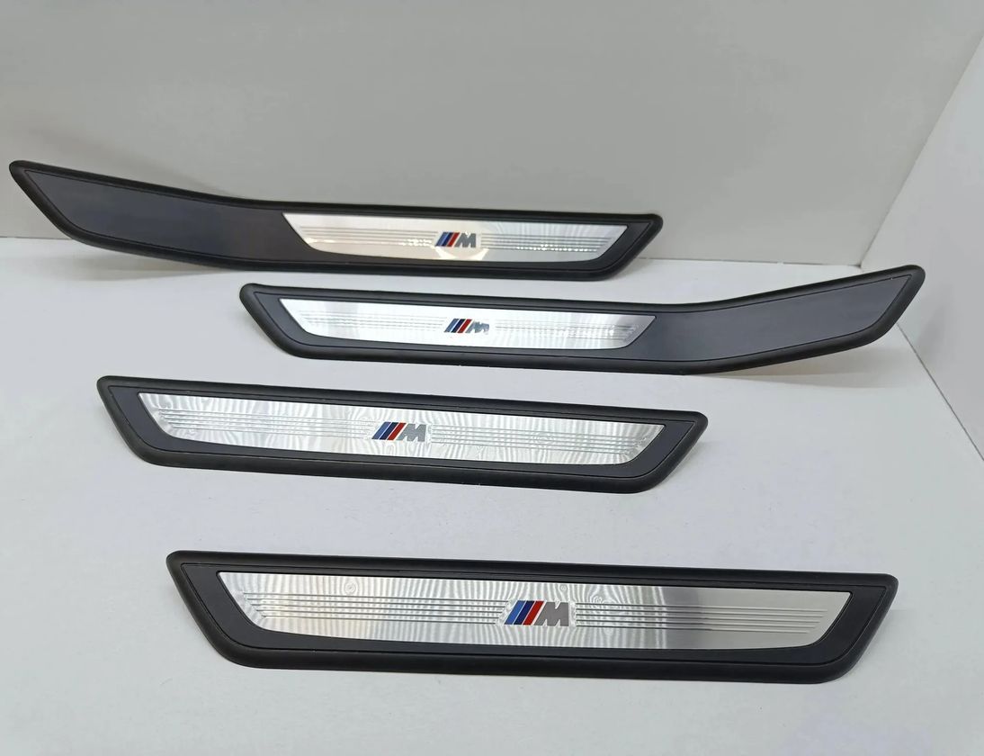 BMW 7 Series F01/F02 (2008-2015) Front Right Sill Trim 8046135,8046291 27939628