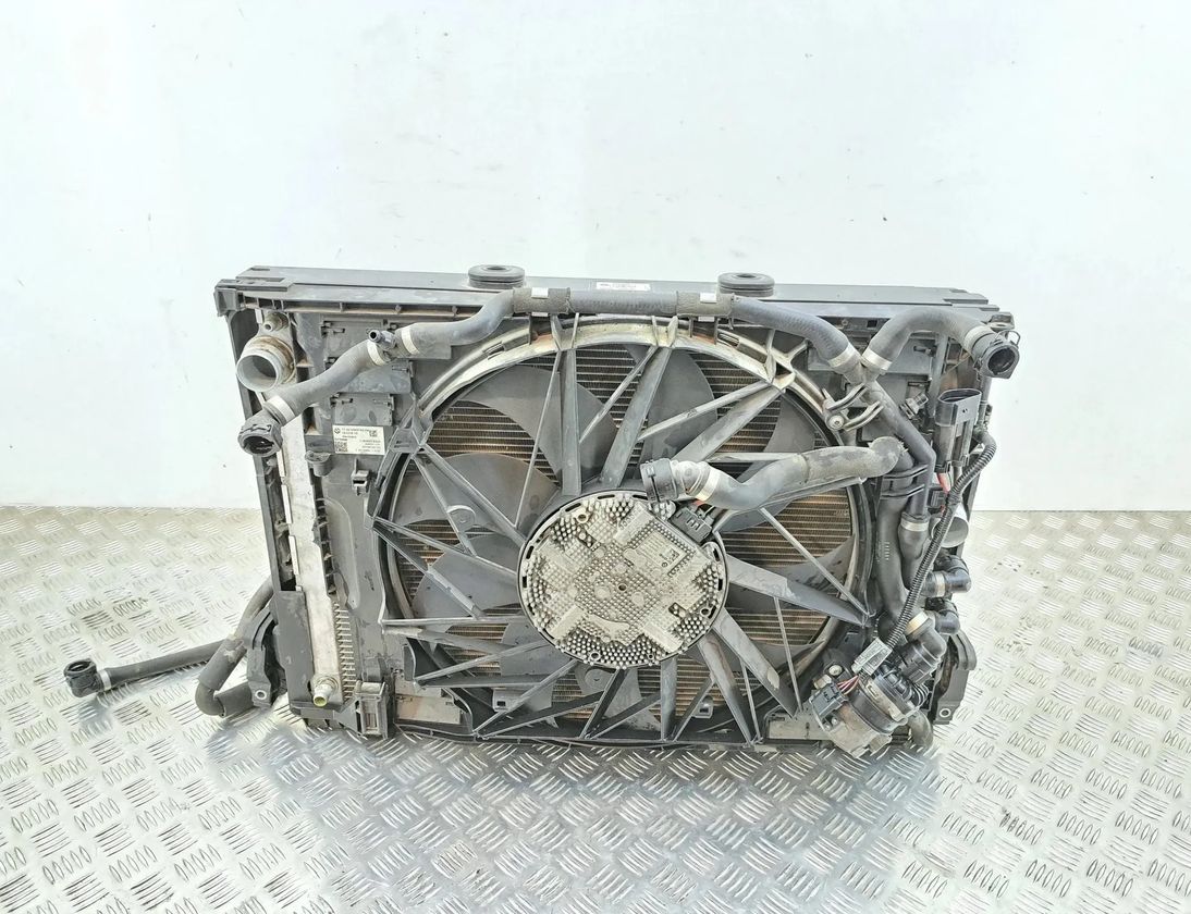 BMW 7 Series F01/F02 (2008-2015) Chladiace diely 7621272 28019708