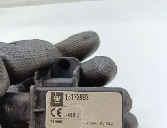 OPEL Signum C (2003-2008) Senzor tlaku v pneumatikách 13172992 31268257