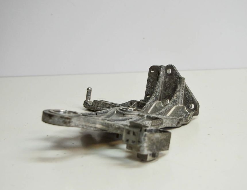 MERCEDES-BENZ C-Class W204/S204/C204 (2004-2015) Другие части внутренние двигателя A6510902241 10811737