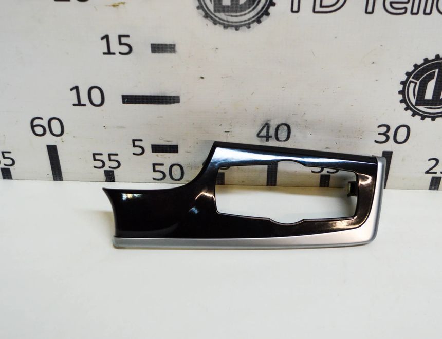 BMW 5 Series F10/F11 (2009-2017) Interiérový kit lišt 9171780,9206375,9192934,9171779,9171781,9171782,9166928 11661470