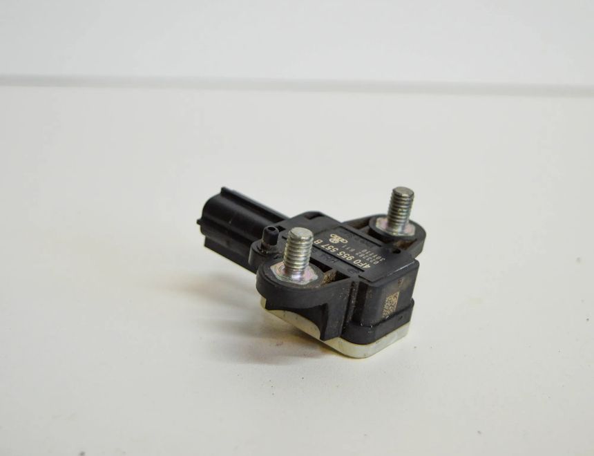 AUDI A6 C6/4F (2004-2011) Боковой датчик удара правый 4F0955557B 12071883