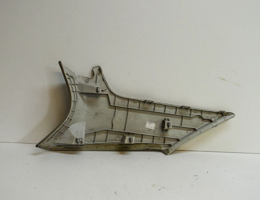 SKODA Superb 2 generation (2008-2015) Правая задняя отделка 3T5867288C 13560529