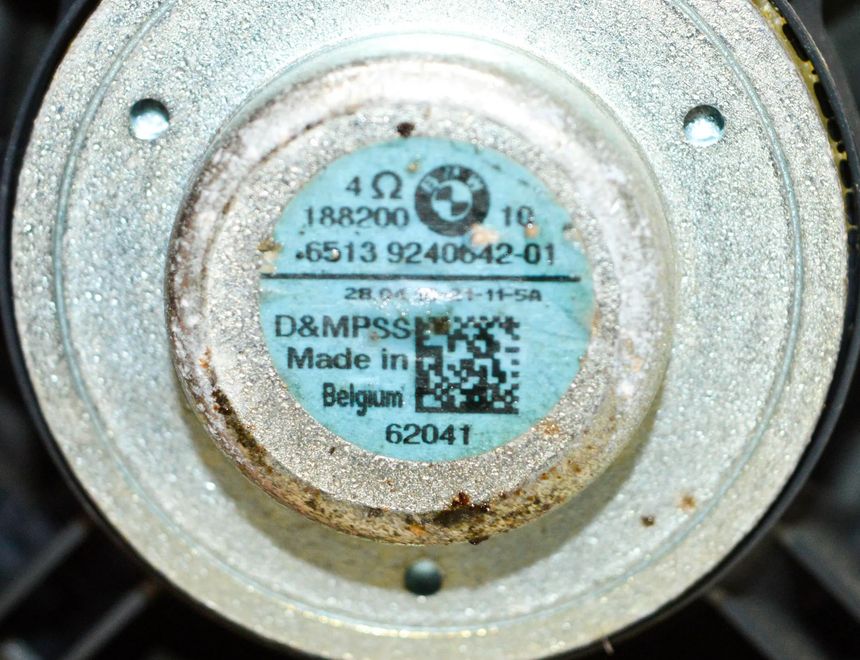 BMW X4 F26 (2014-2018) Pravý predný dverový reproduktor 9240642 14940826