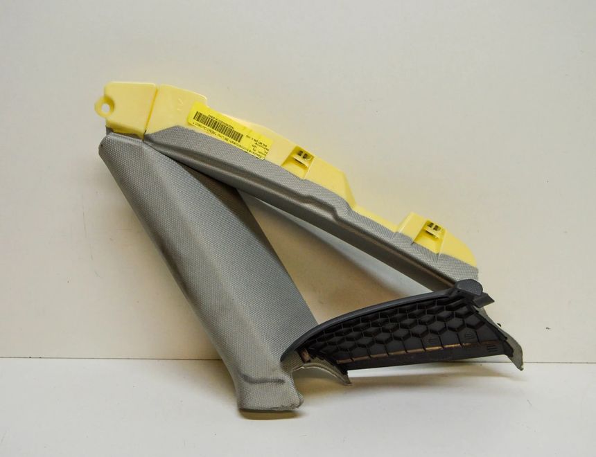 AUDI A4 B8/8K (2011-2016) Правая задняя отделка 8K5867288A 15368868