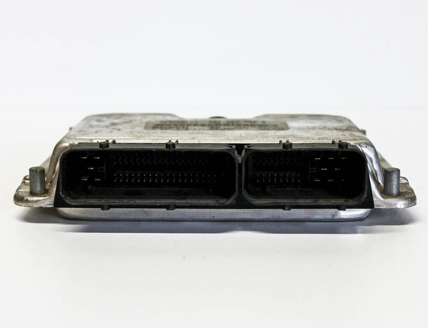 VOLKSWAGEN Passat B5 (1996-2005) Engine Control Unit ECU 3B1907401B 2498500