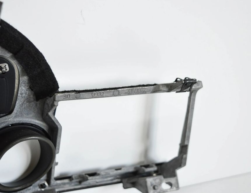 AUDI A8 D3/4E (2002-2010) Rámik tachometra 4E2857115H 2553299