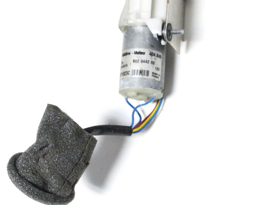 AUDI A8 D3/4E (2002-2010) Ľavý predný bezpečnostný pás 4E2857705 2553311