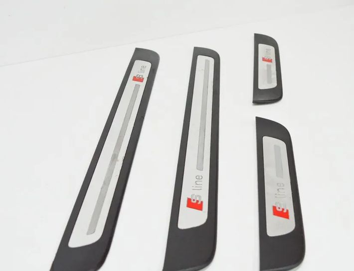 AUDI A6 C7/4G (2010-2020) Sada bočných prahov 4G0853373A 2681708