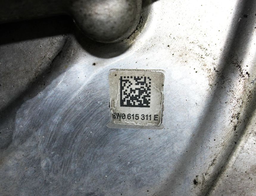 AUDI A4 B9/8W (2015-2024) Front Left Suspension 8W0407559 28501466