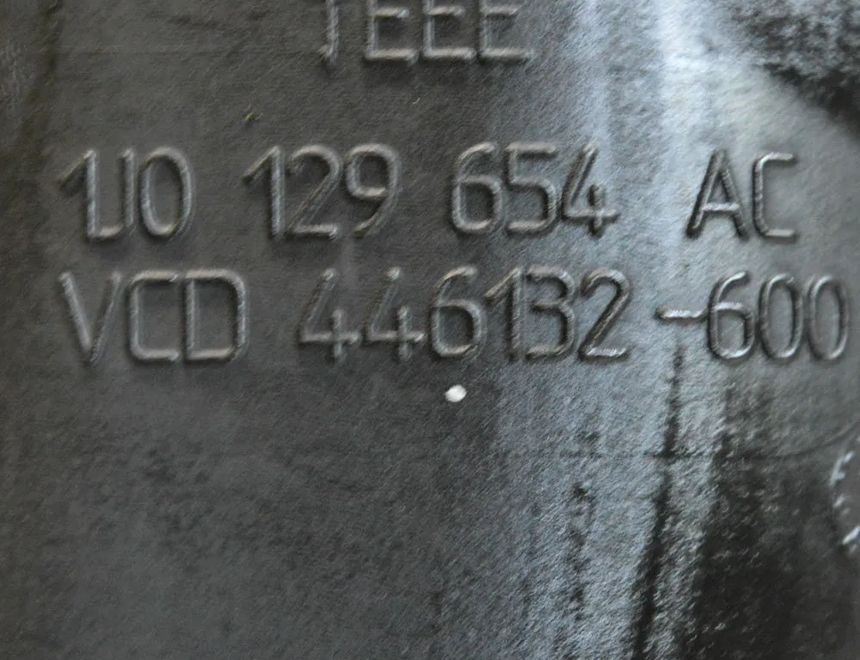 VOLKSWAGEN Golf 5 generation (2003-2009) Шланг радиатора интеркулера правый 1J0129654AC 3035080