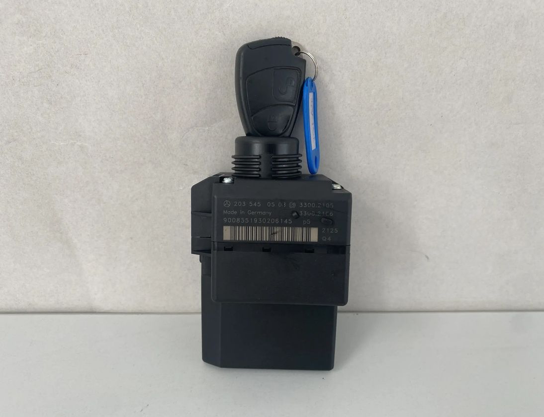 MERCEDES-BENZ C-Class W203/S203/CL203 (2000-2008) Замок зажигания 2035450503 21599906