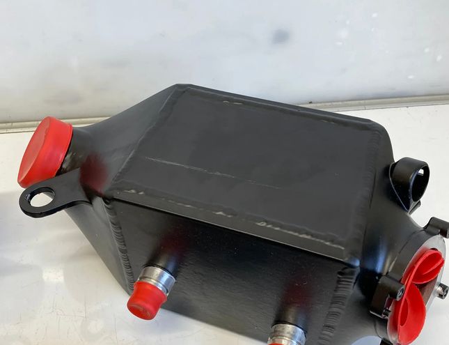 BMW M5 F10 (2011-2016) Радиатор интеркулера N/AA 32801985