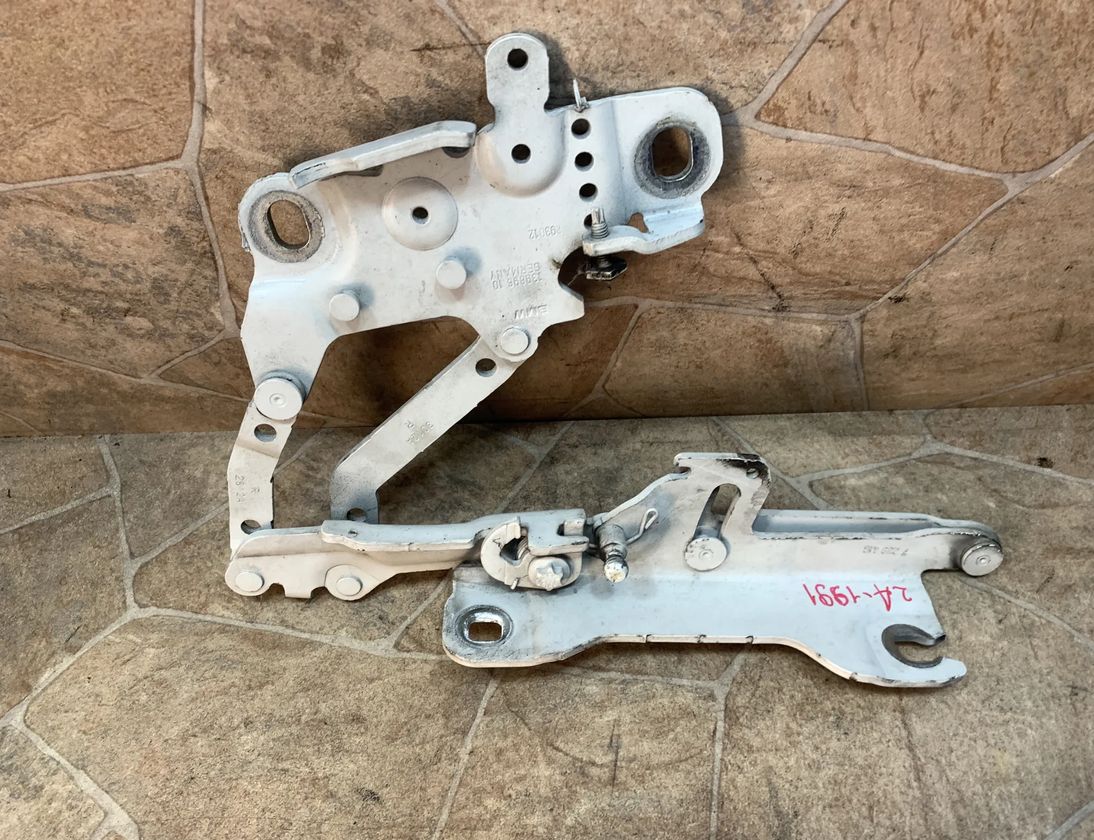 BMW 1 Series F20/F21 (2011-2020) Pravý predný kapotový pant 7239416 28856288