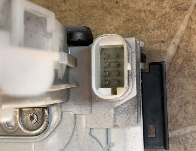 MERCEDES-BENZ E-Class W212/S212/C207/A207 (2009-2016) Замок задней левой двери a0997300535 30000050