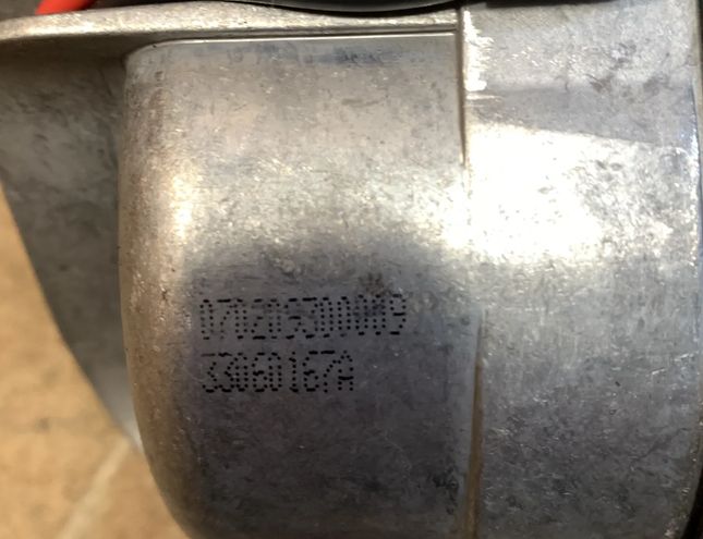 MERCEDES-BENZ M-Class W164 (2005-2011) Ремень безопасности передний правый 33033535 30105815