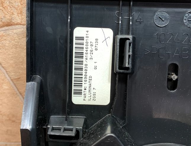 MERCEDES-BENZ M-Class W164 (2005-2011) Cup Holder a1646800314 30494952