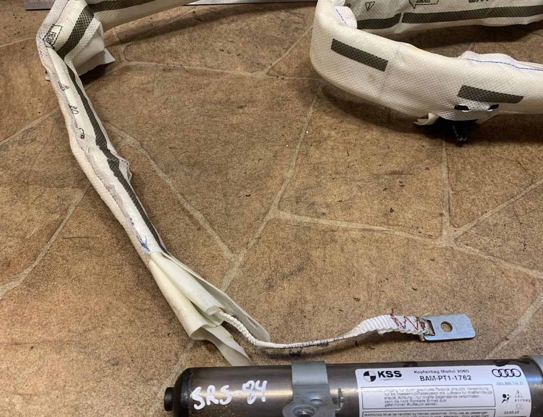 AUDI A8 D4/4H (2010-2018) Ľavý strešný airbag SRS 4H4880741D 31691643