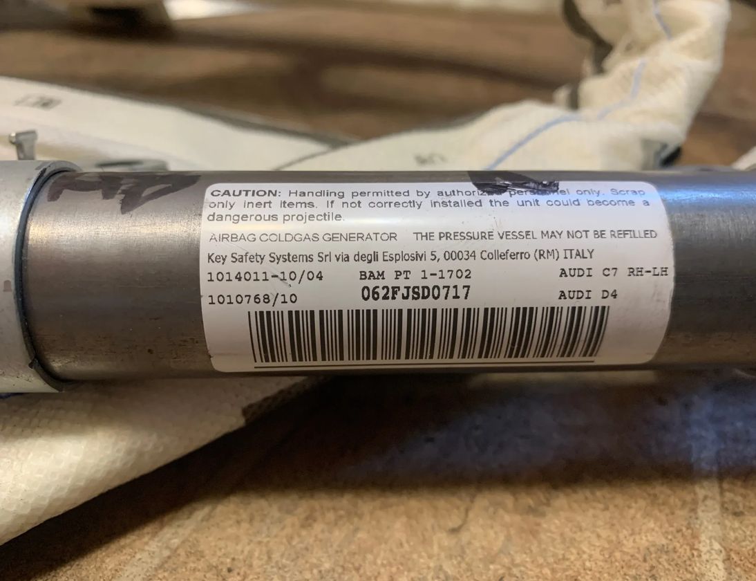 AUDI A8 D4/4H (2010-2018) Ľavý strešný airbag SRS 4H4880741D 31691643