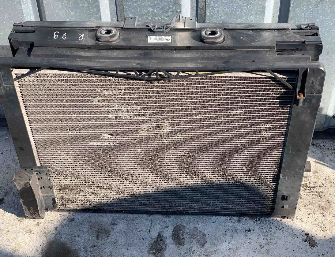 BMW 5 Series F10/F11 (2009-2017) Chladiace diely 8509167 32581696