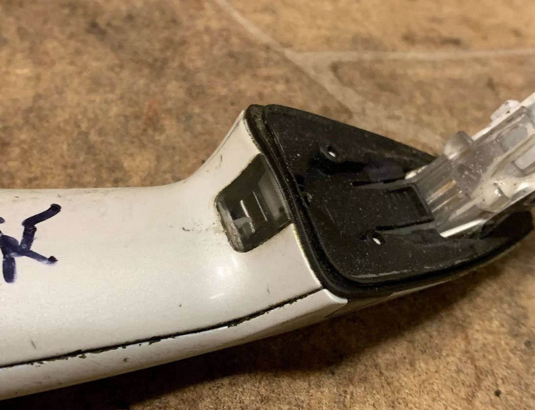 BMW 2 Series Active Tourer F45 (2014-2018) Наружная ручка передней левой двери 7305015 33000728