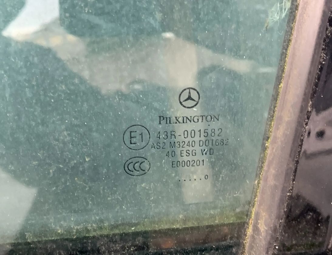 MERCEDES-BENZ C-Class W204/S204/C204 (2004-2015) Ľavé zadné dvere A2047320110 33017476