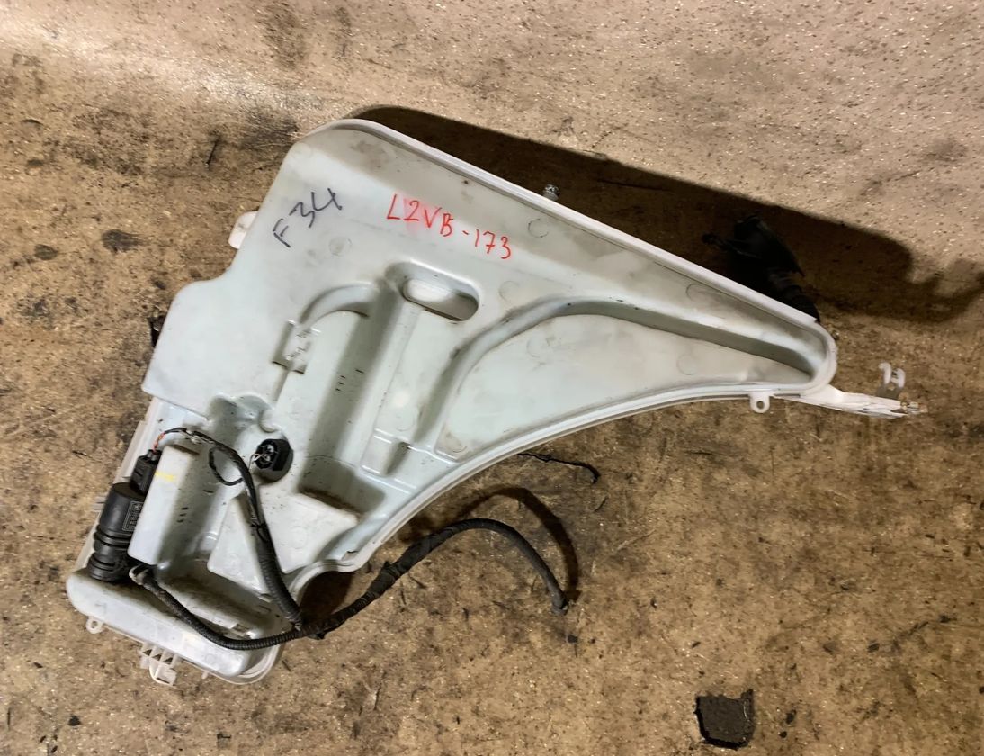 BMW 3 Series Gran Turismo F34 (2013-2017) Window Washer Tank 7241671 33045145