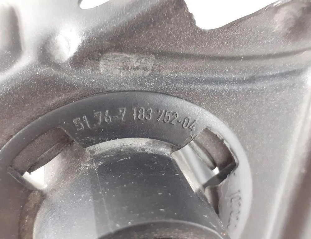 BMW 5 Series F10/F11 (2009-2017) Front Left Fender Holder 7183752 31907712