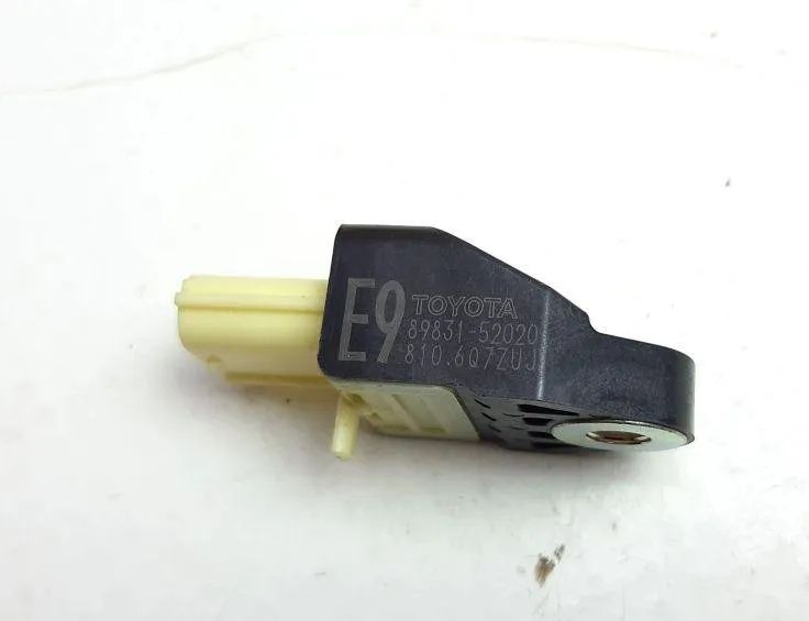 TOYOTA Verso 1 generation (2009-2015) Predný ľavý senzor nárazu M7647,8983152020 31914545