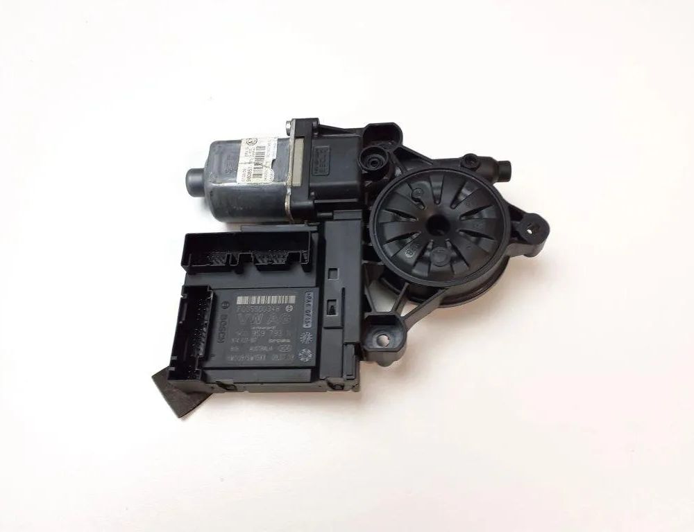 VOLKSWAGEN Passat B6 (2005-2010) Motor regulátora okna ľavých predných dverí 1K0959793N 31914914