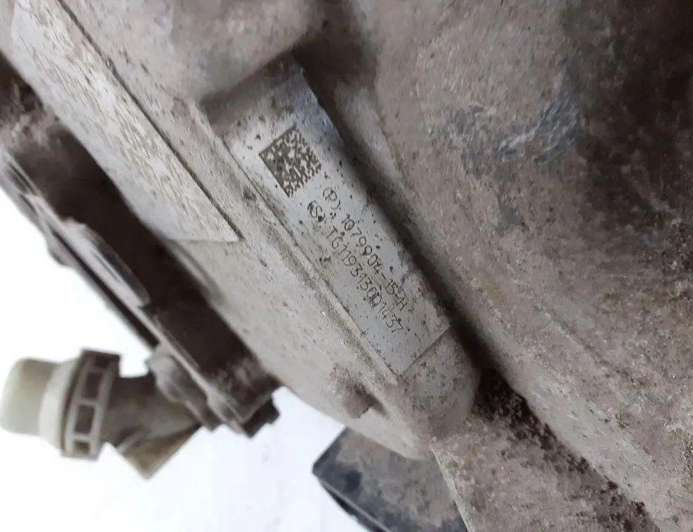 TESLA Model 3 1 generation (2017-2024) Motor nádrže na umývanie 112099000G 31915384