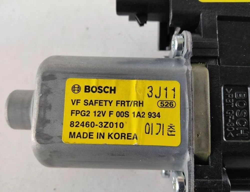 HYUNDAI i40 VF (1 generation) (2011-2020) Front Left Door Window Regulator Motor 824603Z010 31920065