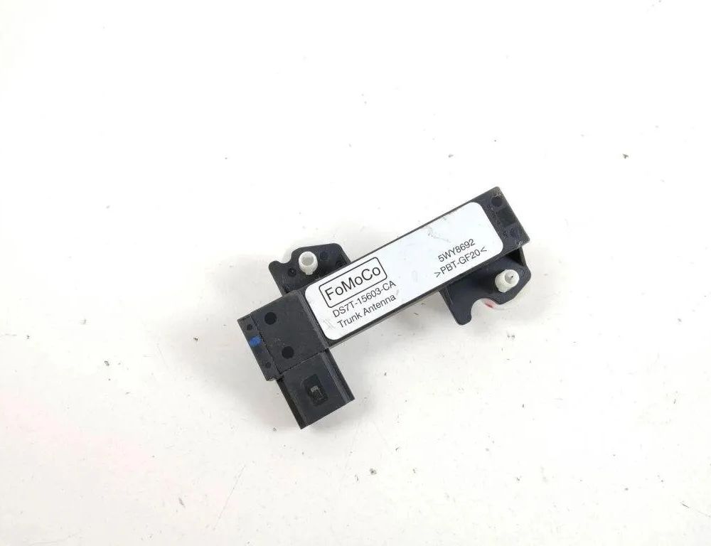 FORD Fusion 1 generation (2002-2012) Zosilňovač antény na kufri DS7T15603CA 31933653