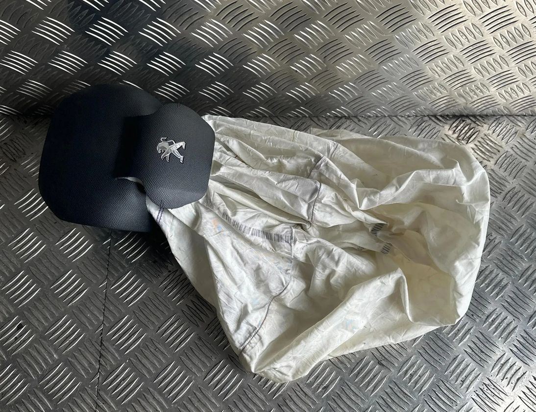 PEUGEOT 308 T9 (2013-2021) Подушка безопасности руля 96783105ZD 28578535