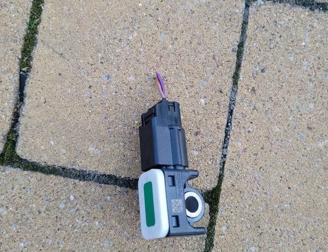 VOLVO V60 1 generation (2010-2020) Боковой датчик удара правый 8V4T14B006AA 28583527