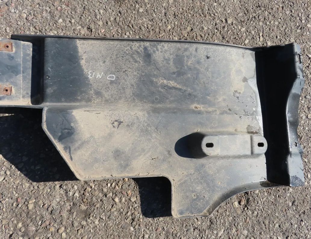 MERCEDES-BENZ ACTROS (1996-2002) W202/S202 (1993-2001) Front Right Inner Fender Lining A9608815203 32027092