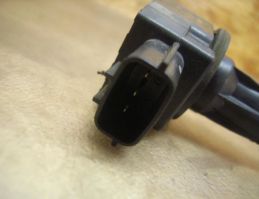 NISSAN Note 1 generation (2005-2014) Vysokonapäťová zapalovacia cievka 22448AX001,AIC6207J 21171793