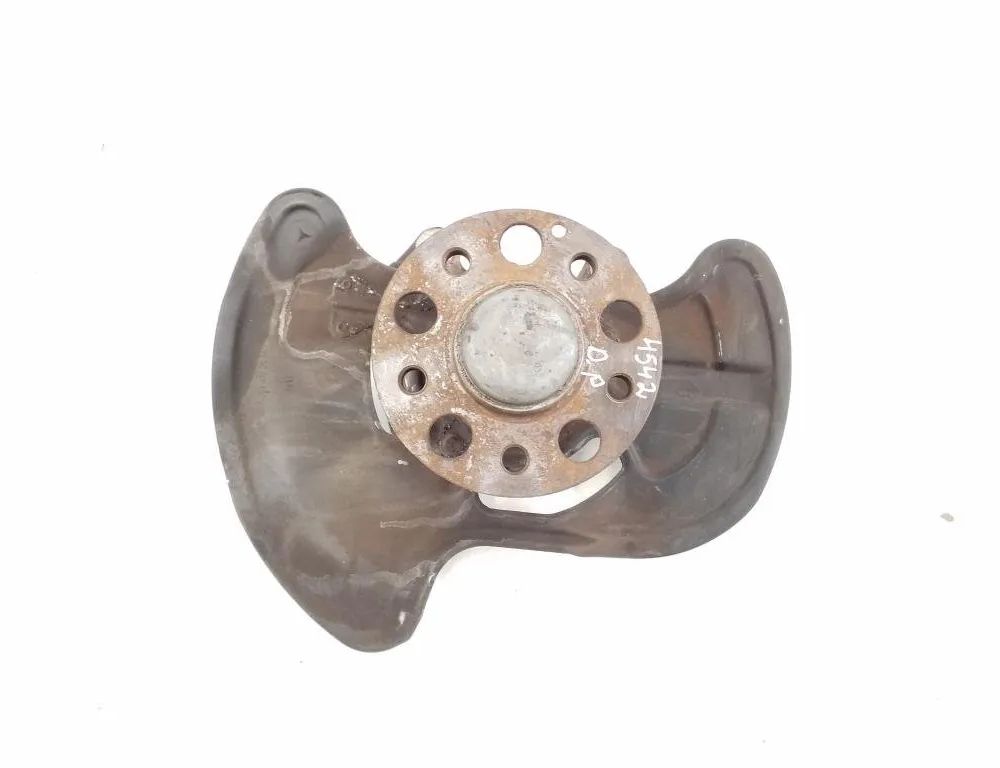 MERCEDES-BENZ C-Class W204/S204/C204 (2004-2015) Front Right Wheel Hub A2043320201 31680866