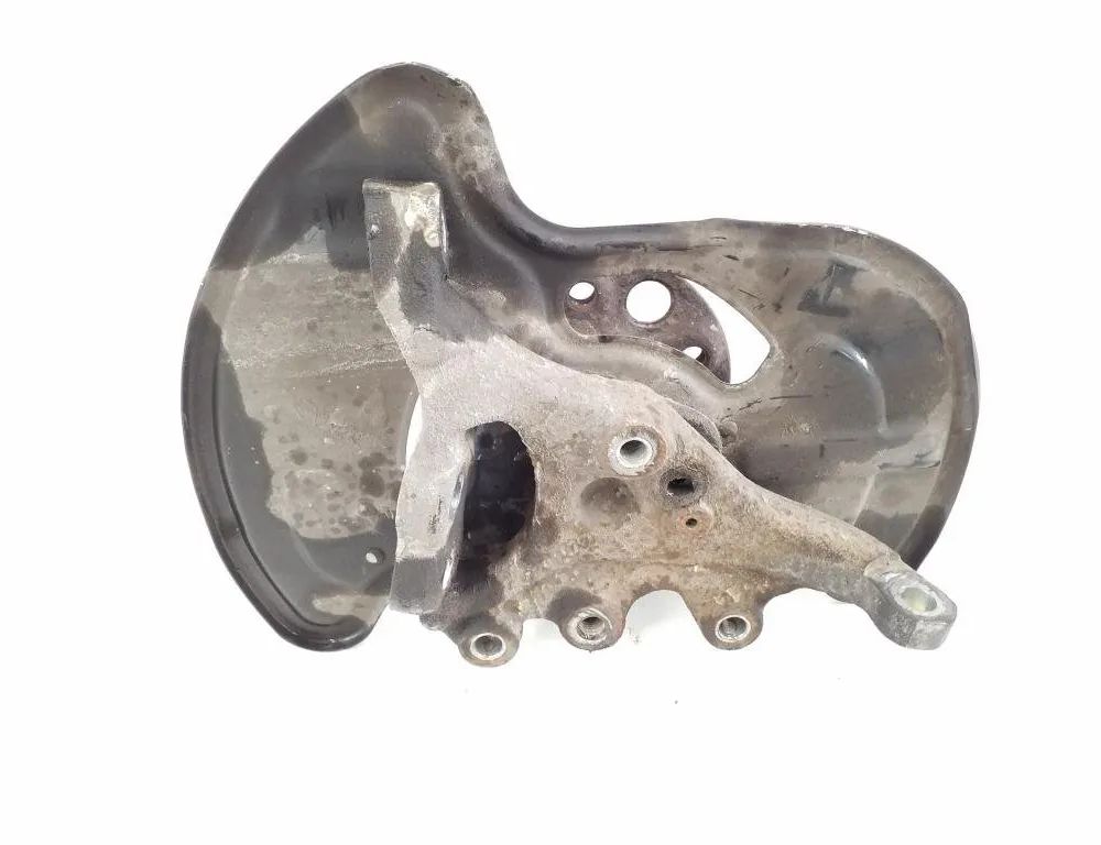 MERCEDES-BENZ C-Class W204/S204/C204 (2004-2015) Front Right Wheel Hub A2043320201 31680866