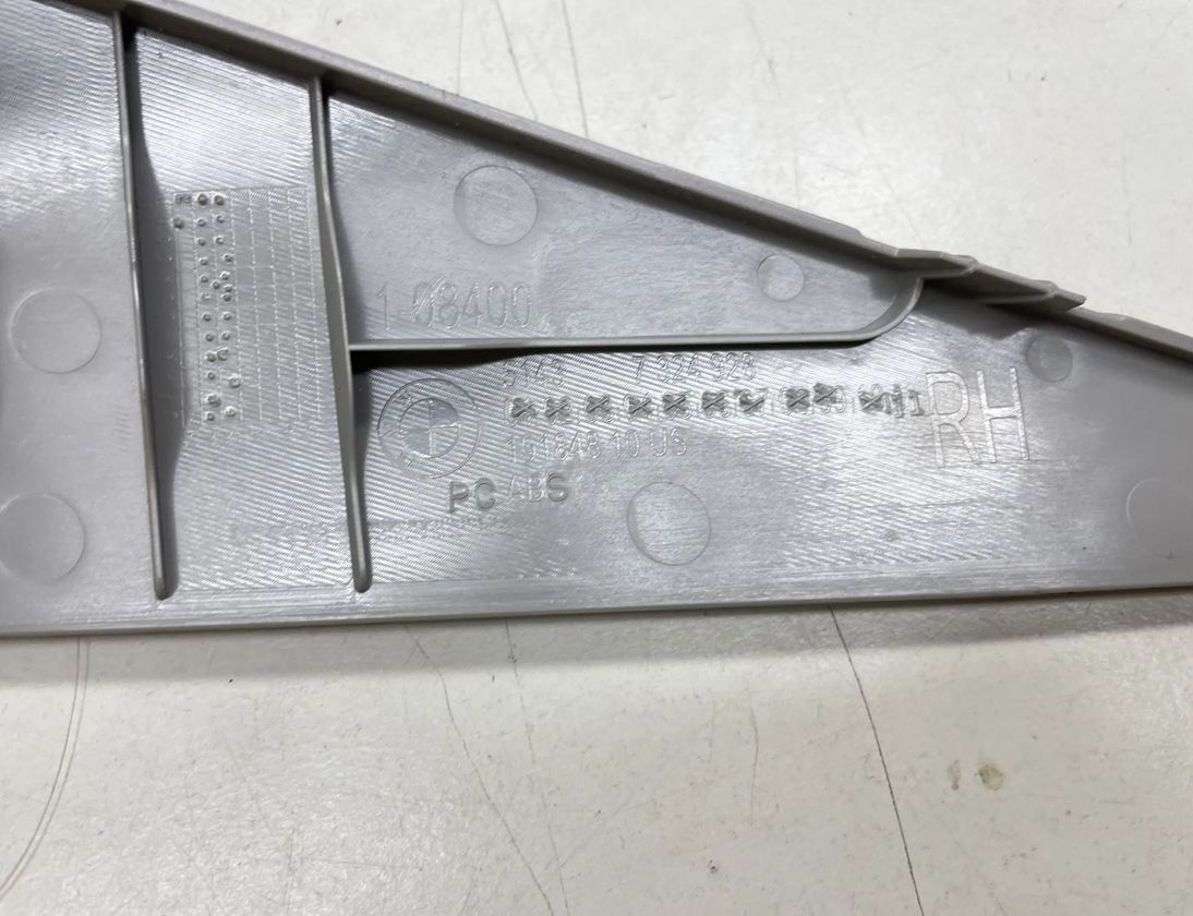 BMW X6 F16 (2014-2020) Pravý A stĺpikový obklad 7324928 32117331