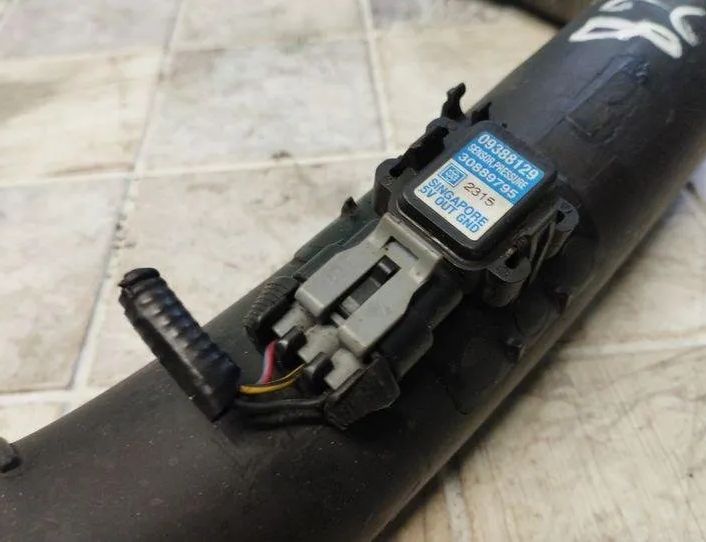 MITSUBISHI Space Star 1 generation (1998-2005) шланг радиатора интеркулера 30620813,09388129 21031226