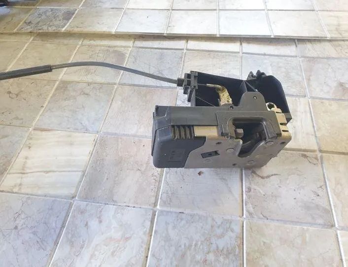 OPEL Zafira A (1999-2003) Замок передней левой двери 24444015 21033451