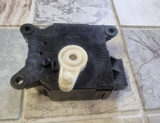 SUBARU Forester SH (2007-2013) Клапаны управления внутренним подогревом 5027523770,8871013V 21035959