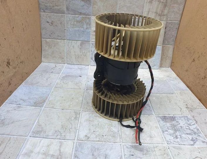 BMW 5 Series E39 (1995-2004) Interiérový ohrievač 641183855589,07650117212 21036352