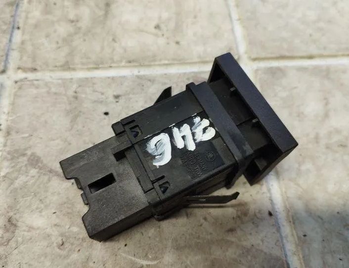 SKODA Fabia 1 generation  (2004-2007) Кнопка обогрева лобового стекла 6Y0959621 21038818