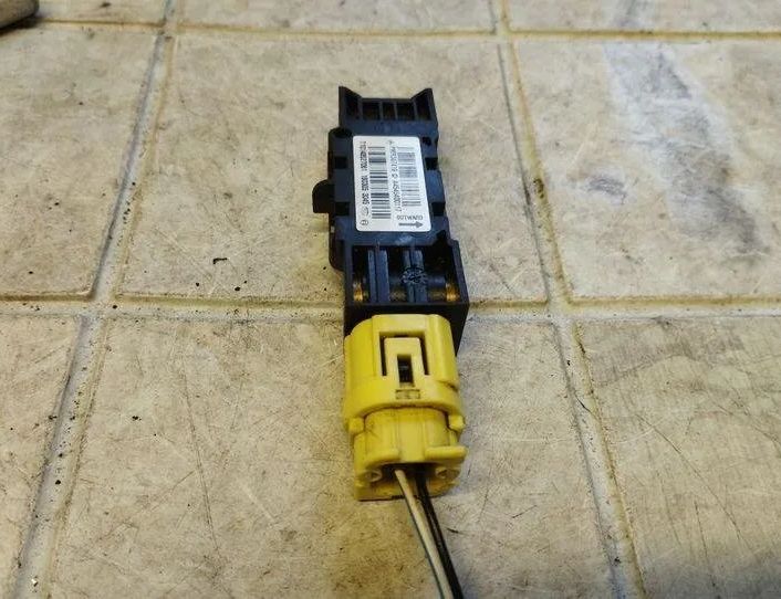 MITSUBISHI Colt 4 generation (1992-1996) Pravý zadný senzor nárazu PMR587419,A4545400117 21054499