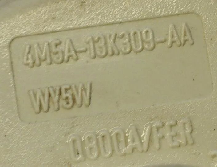 FORD Focus 4 generation (2018-2024) Ľavý predný blatníkový smerový svetlomet 4M5A13K309AA 21055113